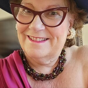 Elegant Beaded Necklace